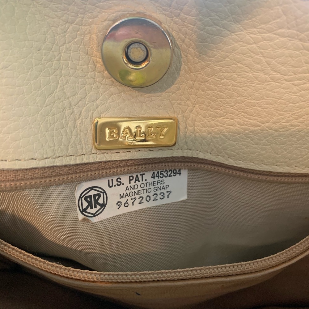 Vintage Bally shoulder Bag Gold Chain Accents - Picture 12 of 12